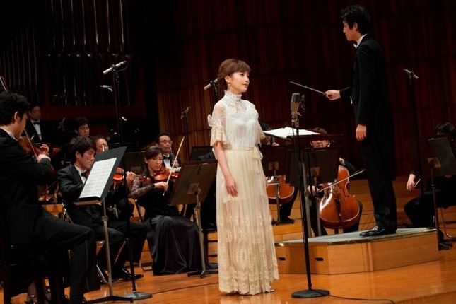 "Hikari e -Classical & Crossover-", nouvel album de Natsumi Abe