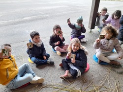 Maternelle : jeux buissonniers