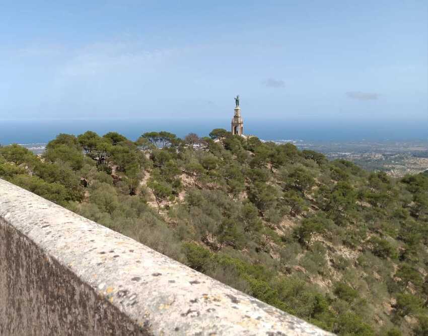  quel beau panorama - sanctuaire de san salvadore  -  majorque - 