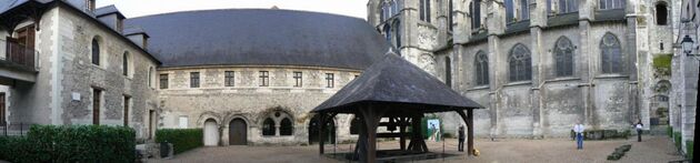 Tours, capitale des châteaux de la Loire