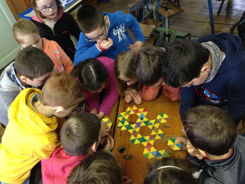 Découverte des fractions: jeu de tangram