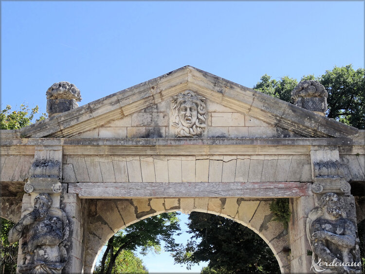 Photos château de la Roche-Courbon - détails