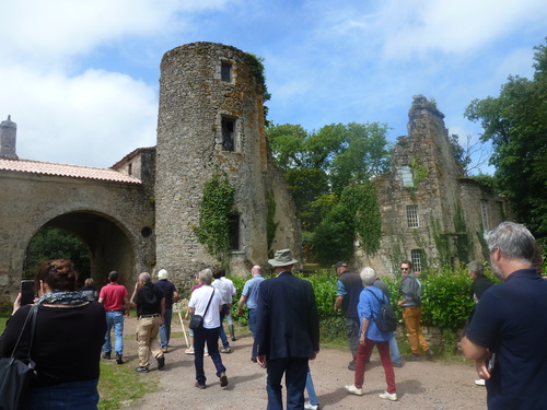 Les Amis du Pont-Paillat au château de la Boulaie....