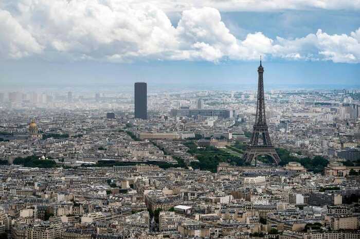 Femmes voilées poignardées à Paris : deux suspectes mises en examen