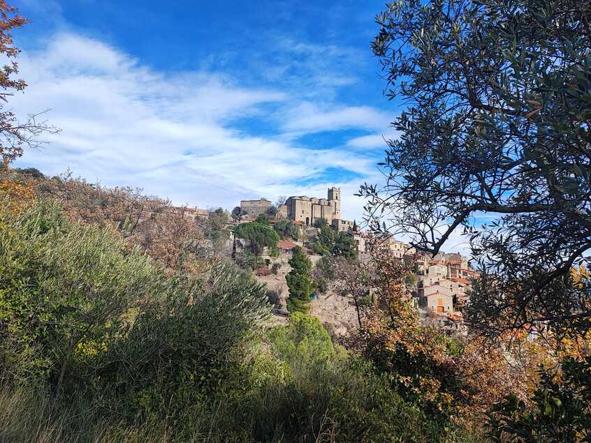 Peut être une image de Château de Bran et Château d’Eltz