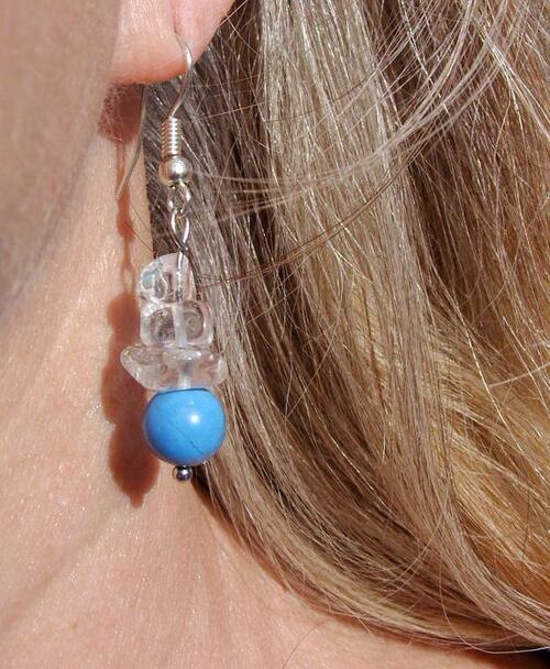 boucles d'oreilles en perles semi-naturelles turquoise et cristal de roche