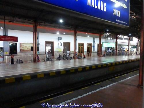 INDONESIE - JAVA - GARE TRAIN SANCAKA DEST. MOJOKERTO