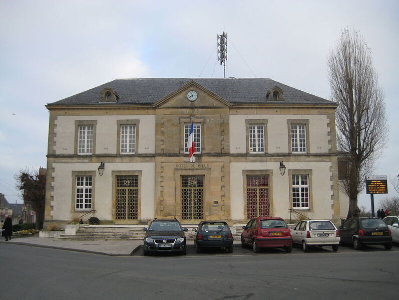 Mairie Ouistreham.jpg