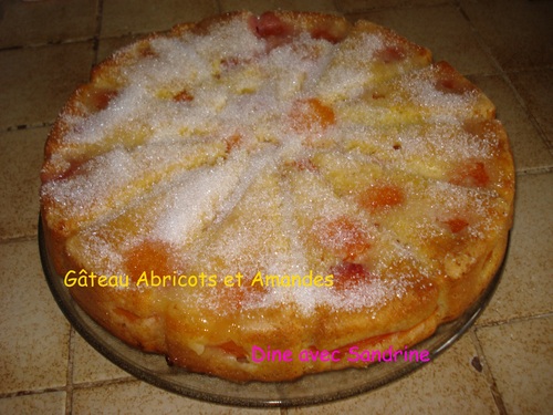 Le Gâteau Abricots et Amandes