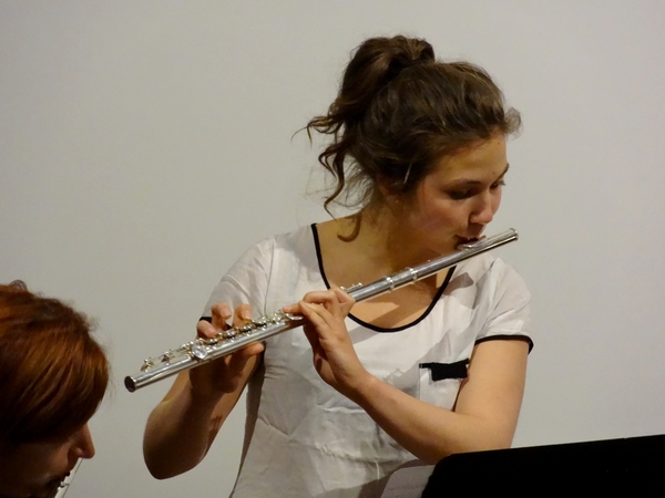 Un merveilleux récital de flûtes par les élèves de l'Ecole Municipale de Musique....