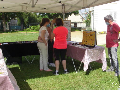 La nature en fête à la Croix-en Touraine le 6 juin 2021 - stand de bijoux sylvie le brigant