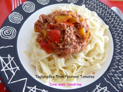 Des Tagliatelles au Thon Poivrons et Tomates