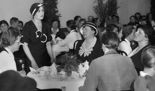 Viktoria von Dirksen et ses banquets nazis