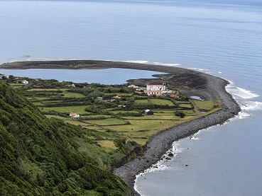 Les fajas de Sao Jorge aux Açores ...