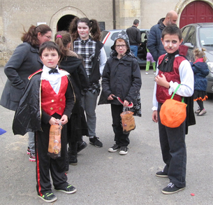 Halloween : 30 mignons « affreux », et des kilos de bonbons !