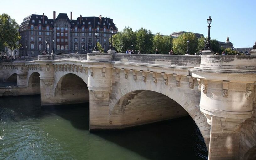 Le pont des pleurs - Le Parisien