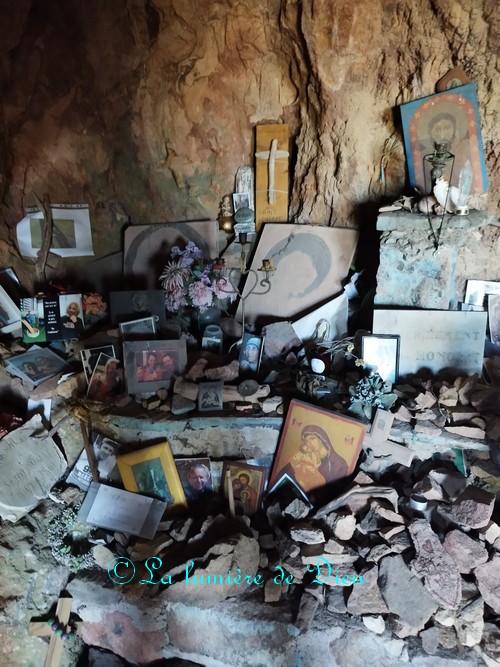 Saint Raphaël, la grotte saint Honorat (Sainte Baume)