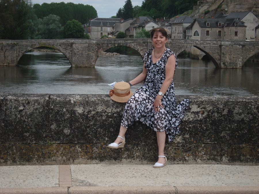 TERRASSON  ET  LE  JARDIN DE L'IMAGINAIRE   EN  CORREZE