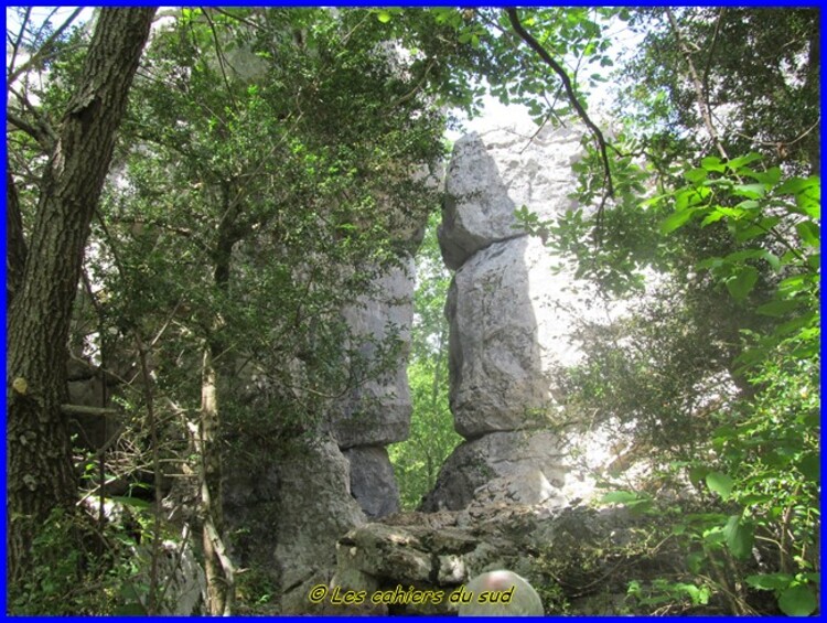 Sud Ardèche, le sentier de la Vierge