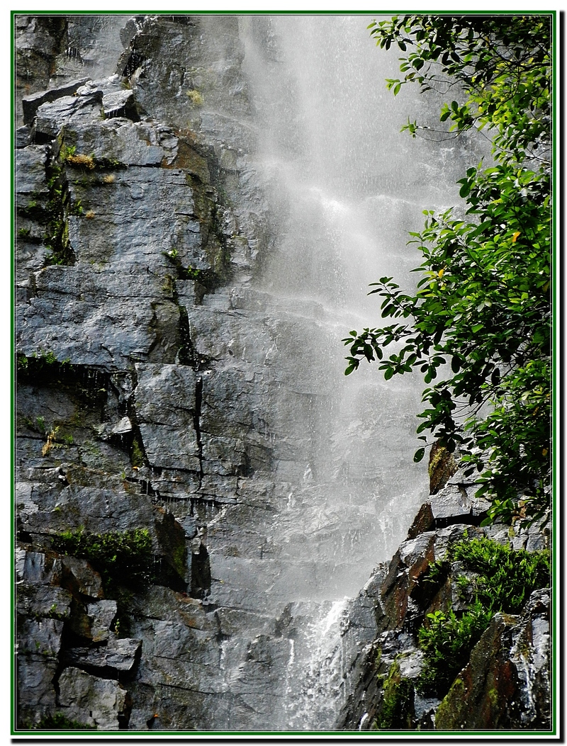 NIOKOLO KOBA LES CHUTES DE DINDEFELO