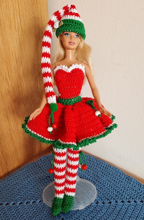 Ensemble de barbie en Maman Noël 