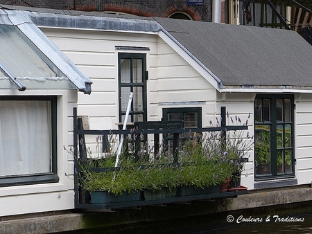 Vivre dans un bateau à Amsterdam 