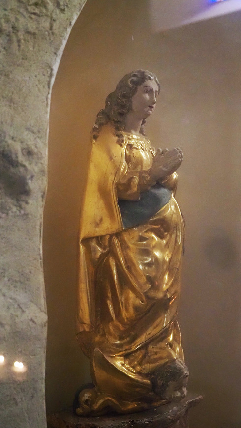 la vierge enceinte de Cucugnan, avant et après 18/8