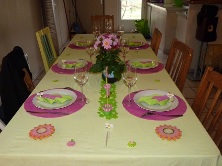 Table printemps vert et rose