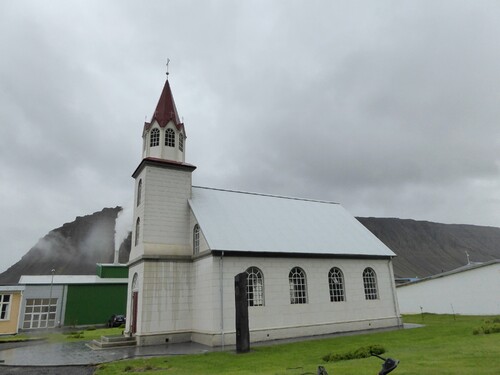 Les églises des fjords de l'Ouest de A à M