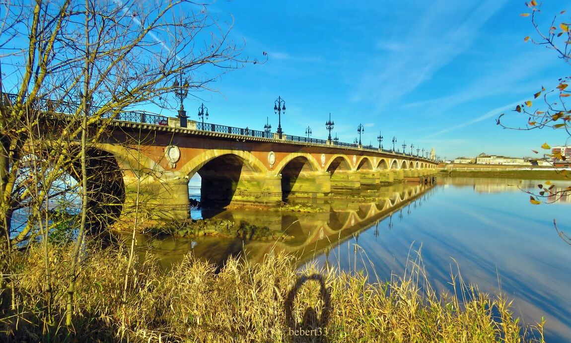 le pont de pierre à Bordeaux