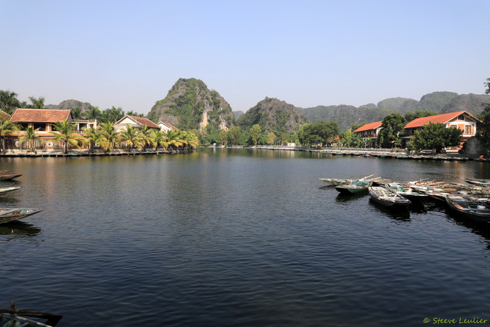 Tam Coc : ballade en barque sur la rivière Ngô Dông