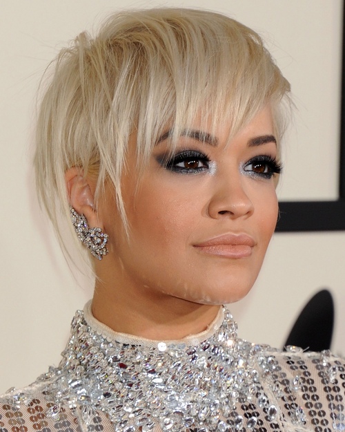 Rita Ora a osé la coupe garçonne