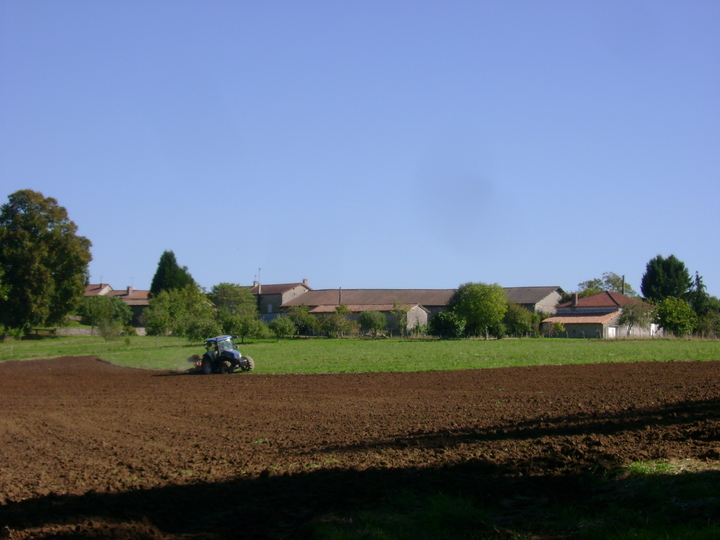 RANDONNEE A CHAMPNIERS REILHAC . 24360 . DORDOGNE .