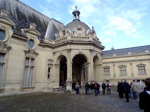 Un superbe voyage au château de Chantilly a été proposé aux adhérents des Amis du Musée du Pays Châtillonnais....