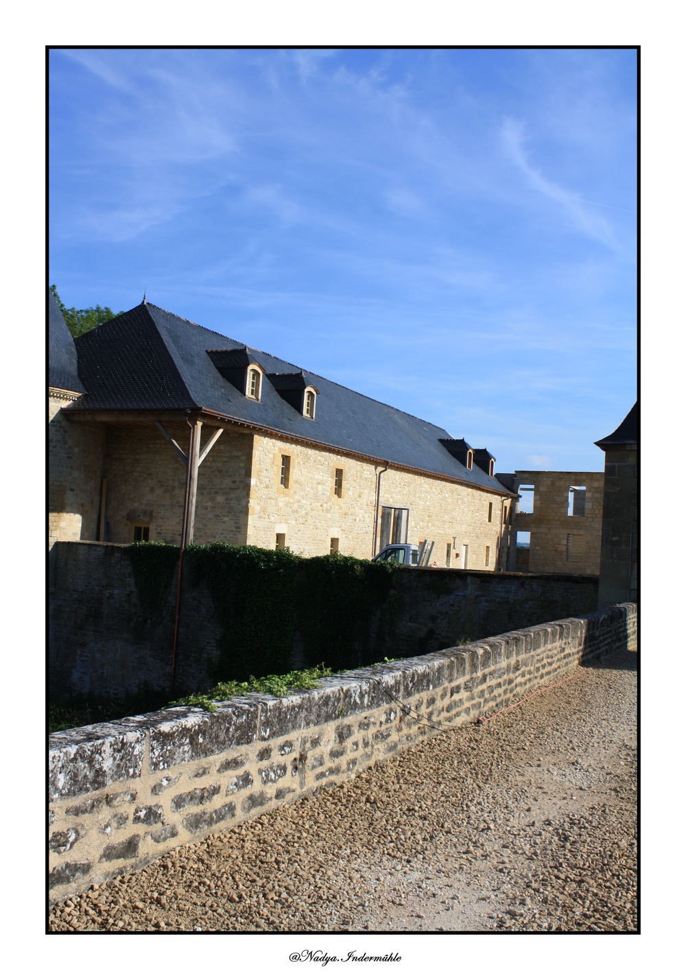 Le château de Charbogne(08)