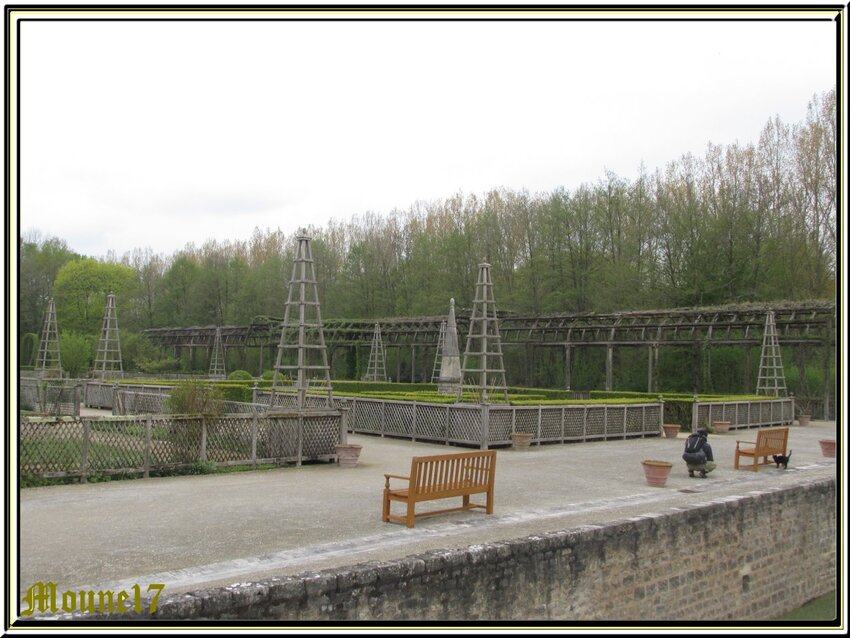 Le château de Chamarolles (loiret)