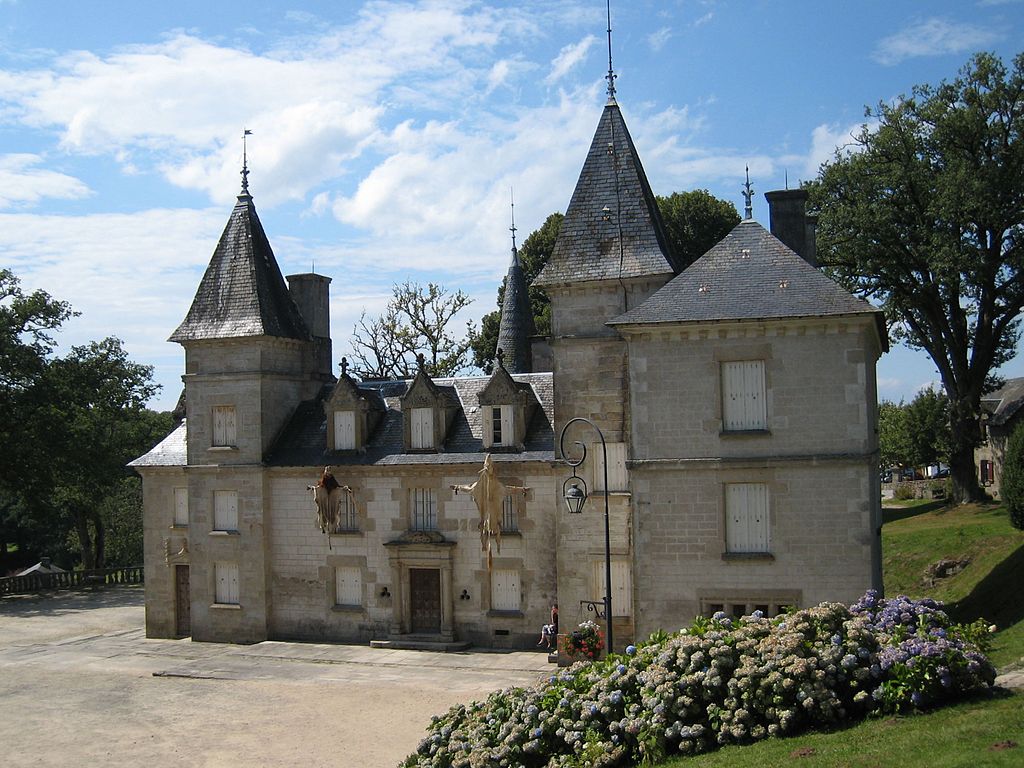 Chateau-de-Vassiviere01.jpg