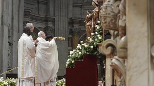 François: «la liturgie ne doit pas être un champ de bataille»