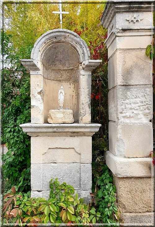 1026 - Fontaine de Vaucluse (84)