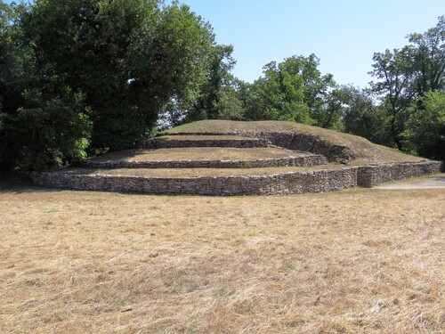 Tumulus de Bougon (Deux-Sèvres)