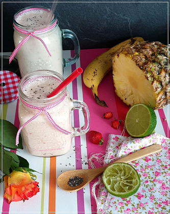 SMOOTHIE FRAISES,BANANES,ANANAS