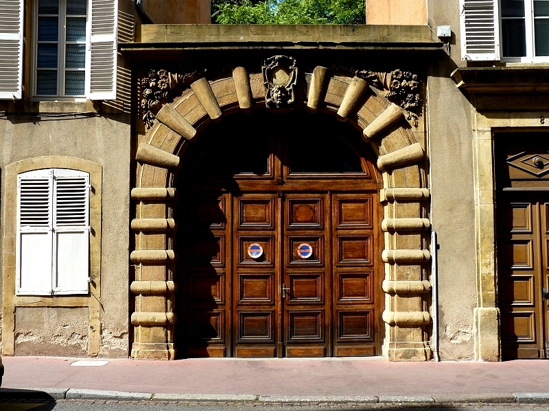 Porte-à-porte dans Metz / 11...