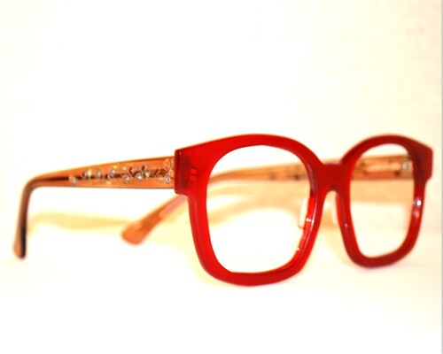 lunette oversize rouge rubis