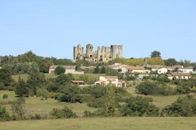 LE CHATEAU DE LAGARDE PRES DE MIREPOIX