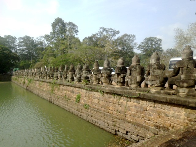 CAMBODGE TEMPLE DU BAYON