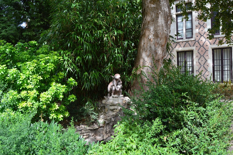 Jardin de l'Hôtel Groslot, à Orléans