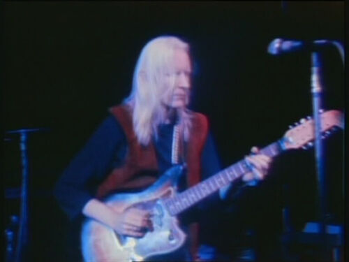 Johnny Winter : CD " Live At The Woodstock Festival , August  18 , 1969 " Columbia Legacy Records 88697 48244 2 [ US ]