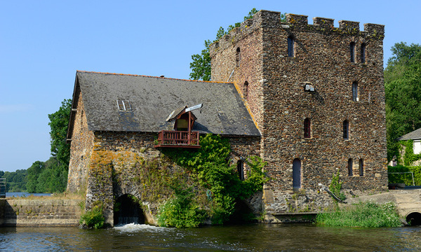 Chenillé-Champteusé  (Maine et Loire )