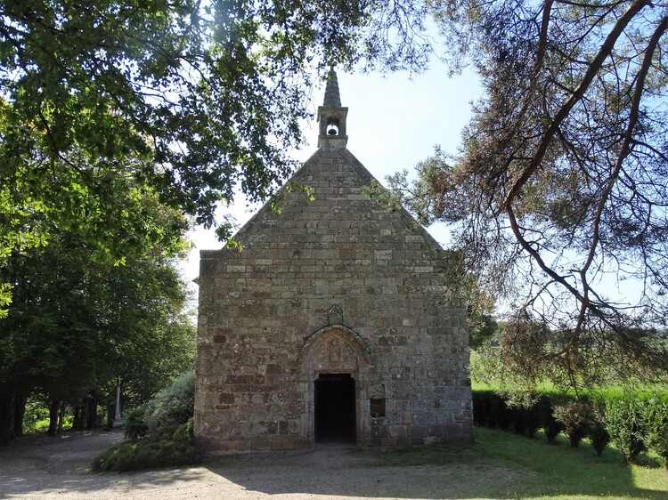 Callac Plumelec Morbihan - La chapelle - La fontaine 