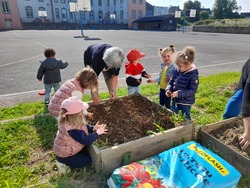 maternelle : classe dehors du mois de juin